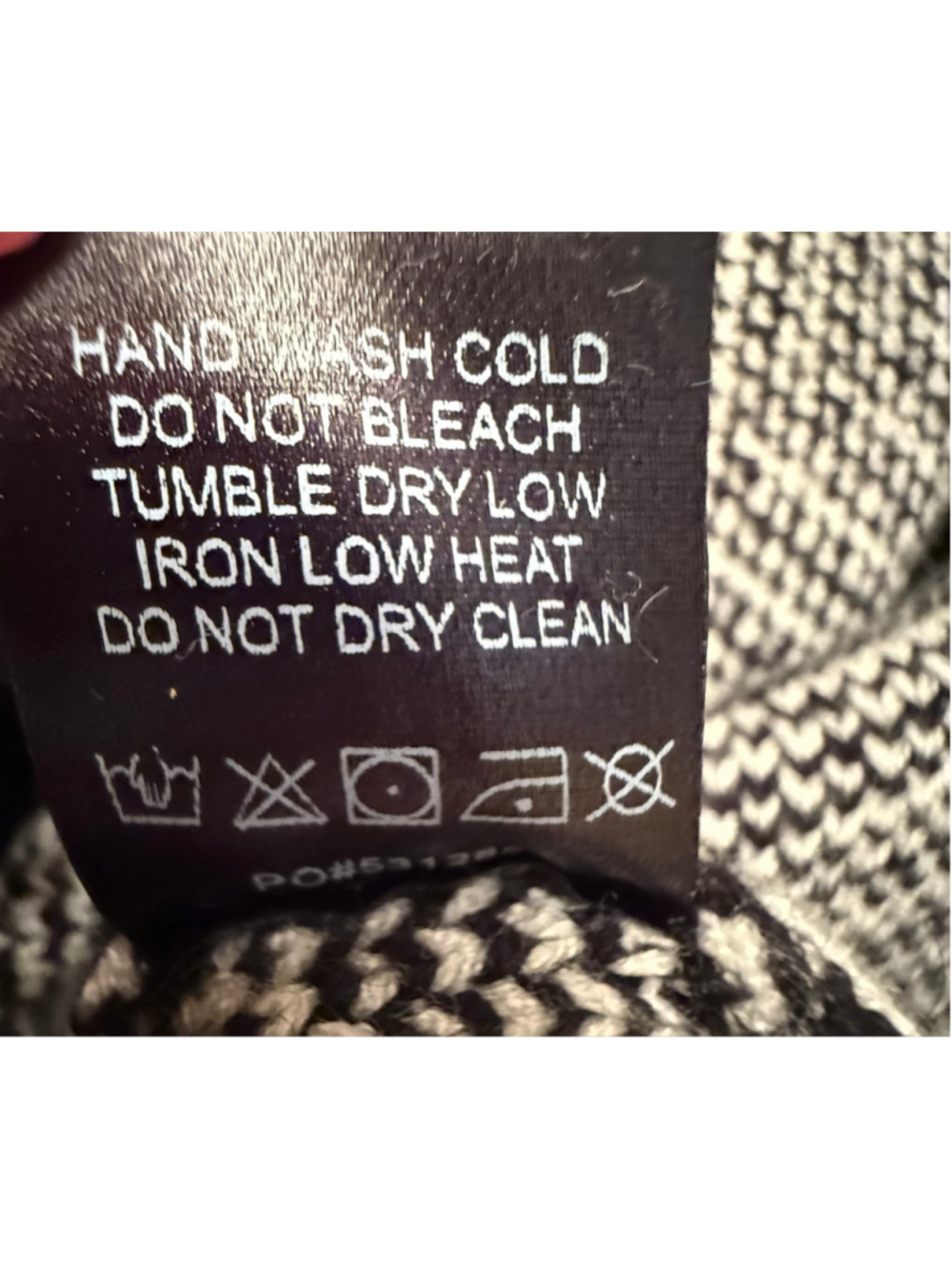 Fashion Nova Cardigan Size M Black White Chevron Knit Sweater NWT - Picture 9 of 12